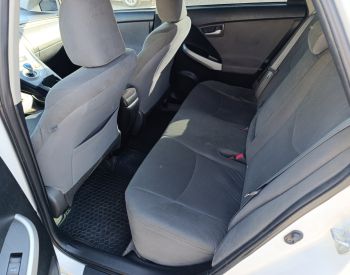 ToyotaPrius2013
