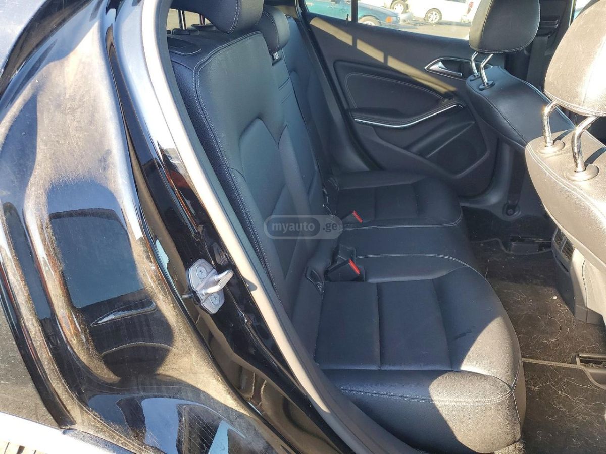 Mercedes-Benz GLA 250 - фото 10