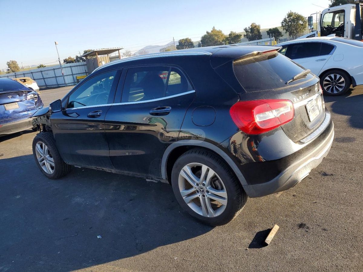 Mercedes-Benz GLA 250 - фото 2