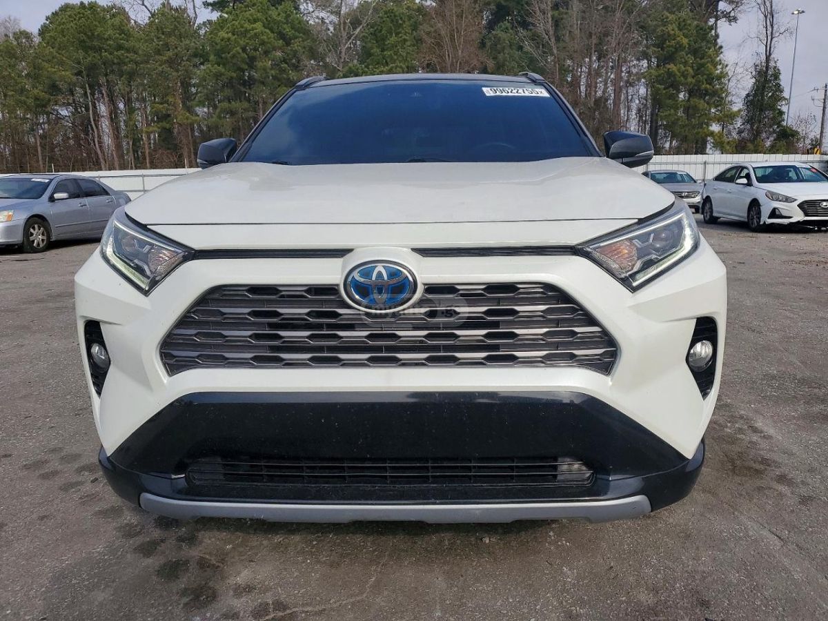 Toyota RAV 4 - фото 5