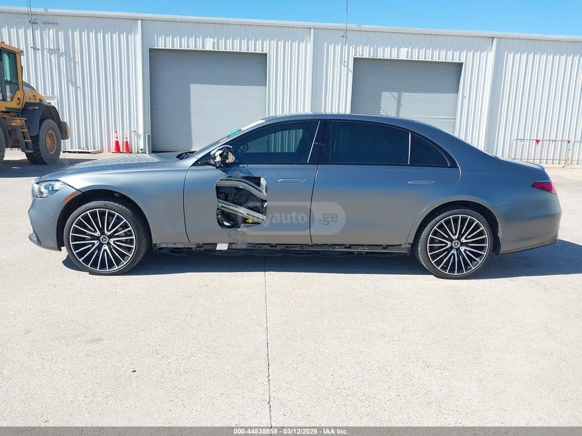 Mercedes-Benz S 580 - фото 13