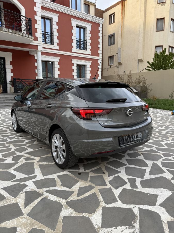 Opel Astra - фото 3