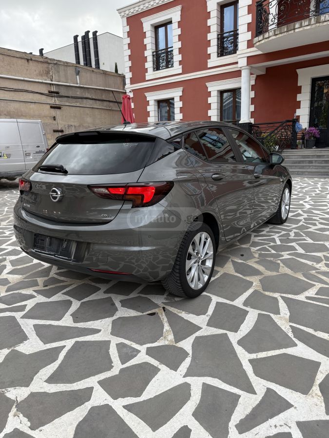 Opel Astra - фото 5