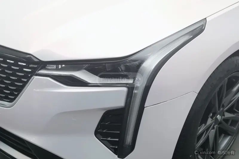 Cadillac CT4 2021 — миниатюра 5