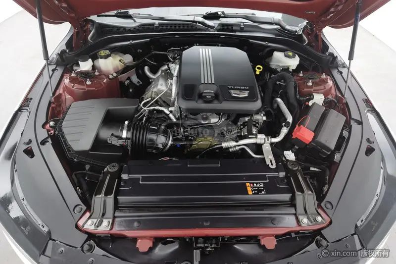 Cadillac CT4 2021 — миниатюра 6