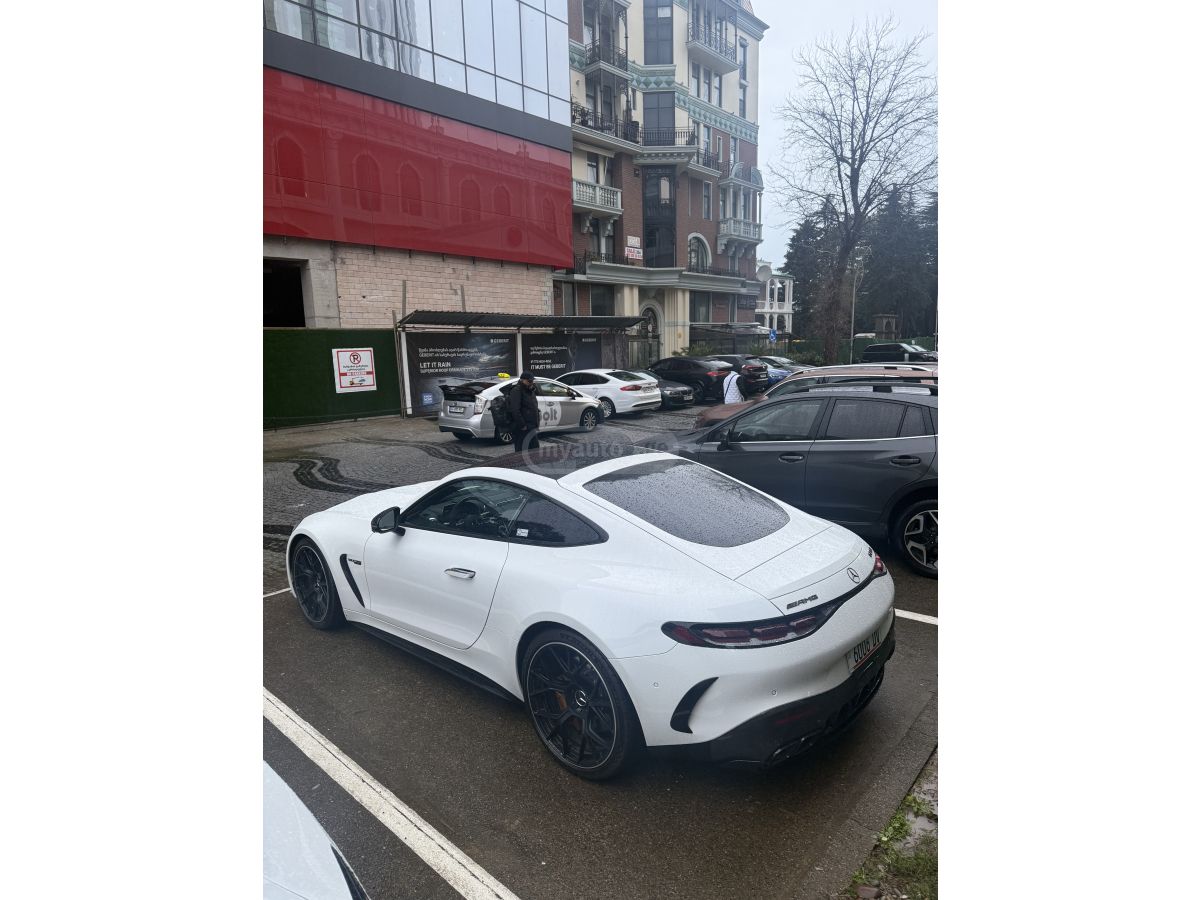 Mercedes-Benz AMG GT 63 2025 — миниатюра 7