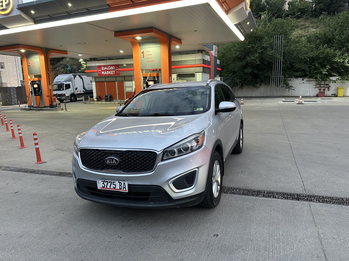 Kia Sorento - фото 2