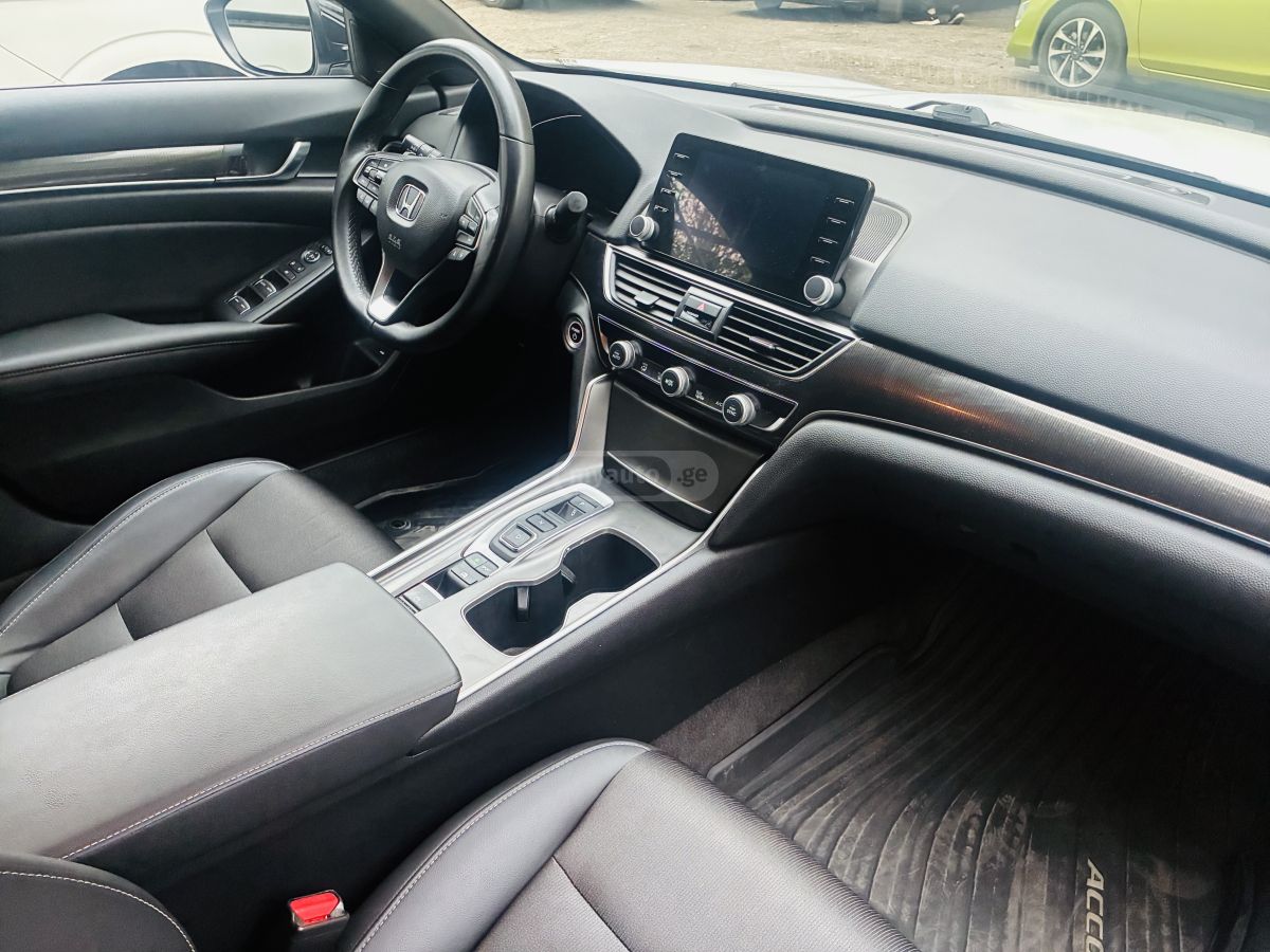 Honda Accord - фото 11