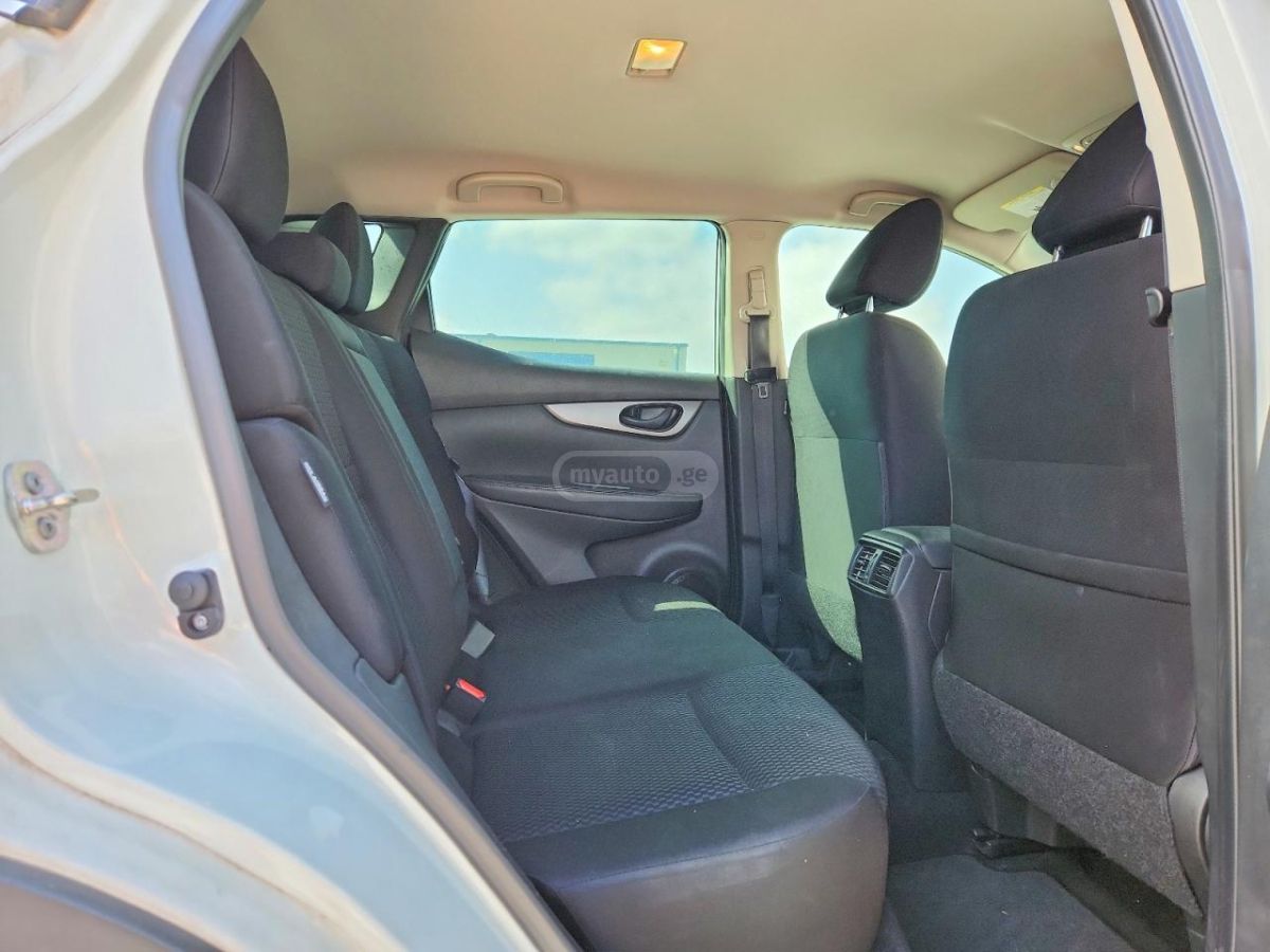 Nissan Rogue Sport 2020 — миниатюра 11