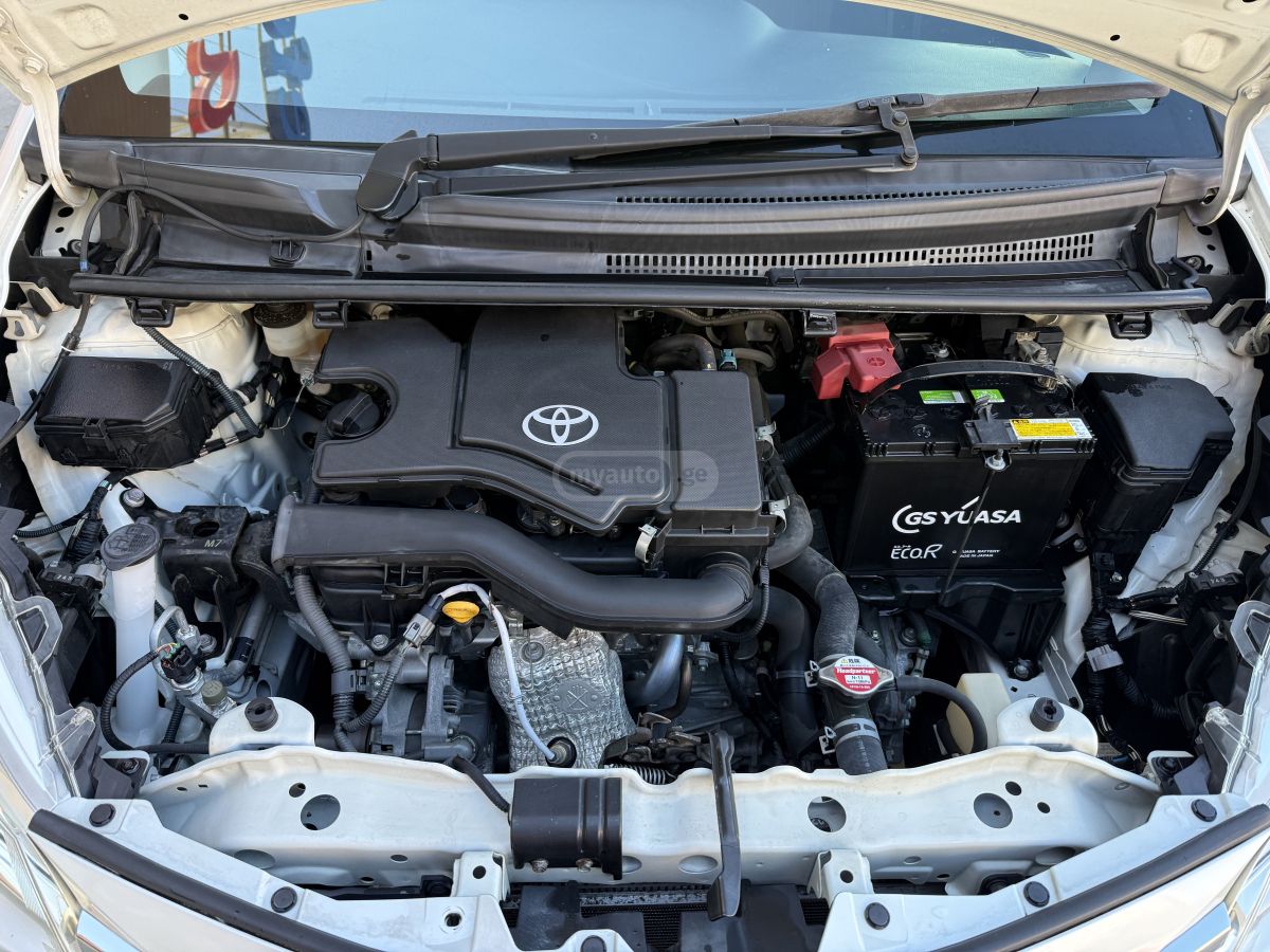 Toyota Vitz - фото 8