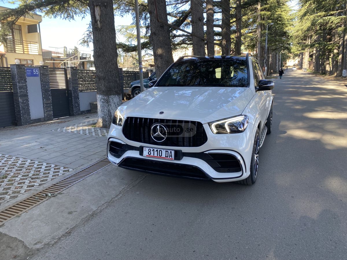 Mercedes-Benz GLE 350 - фото 1