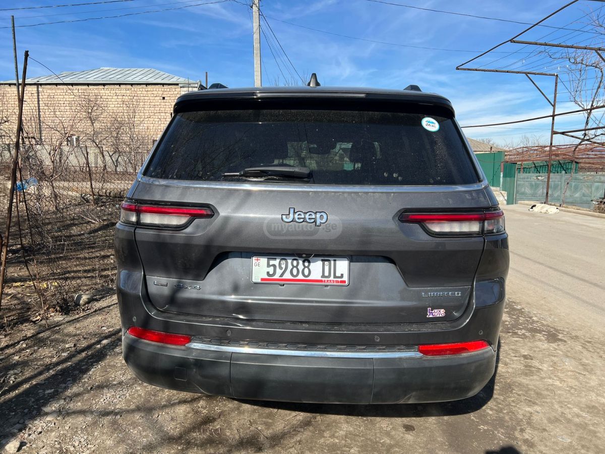 Jeep Grand Cherokee - фото 12
