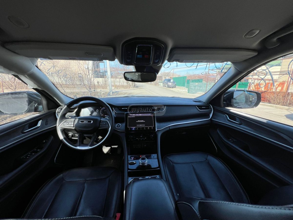 Jeep Grand Cherokee - фото 5