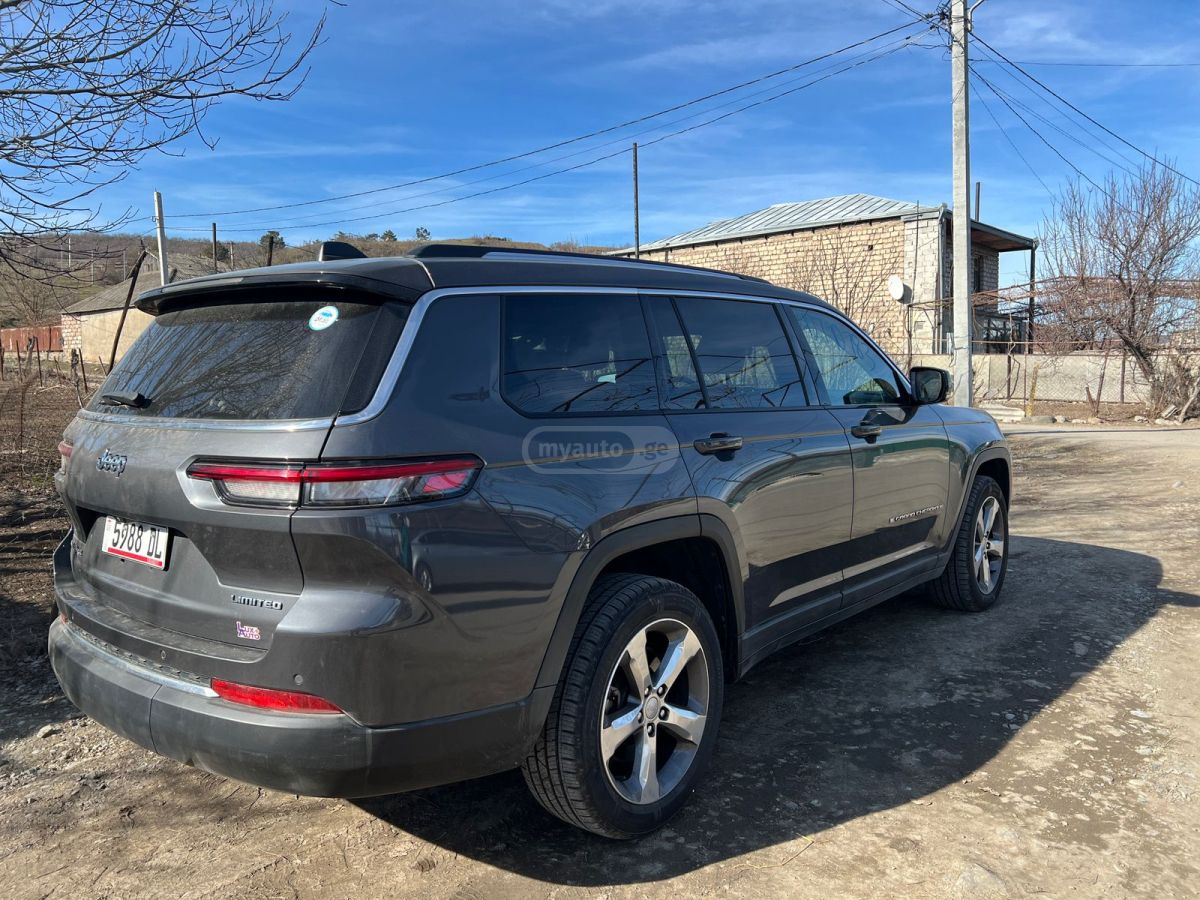 Jeep Grand Cherokee - фото 7
