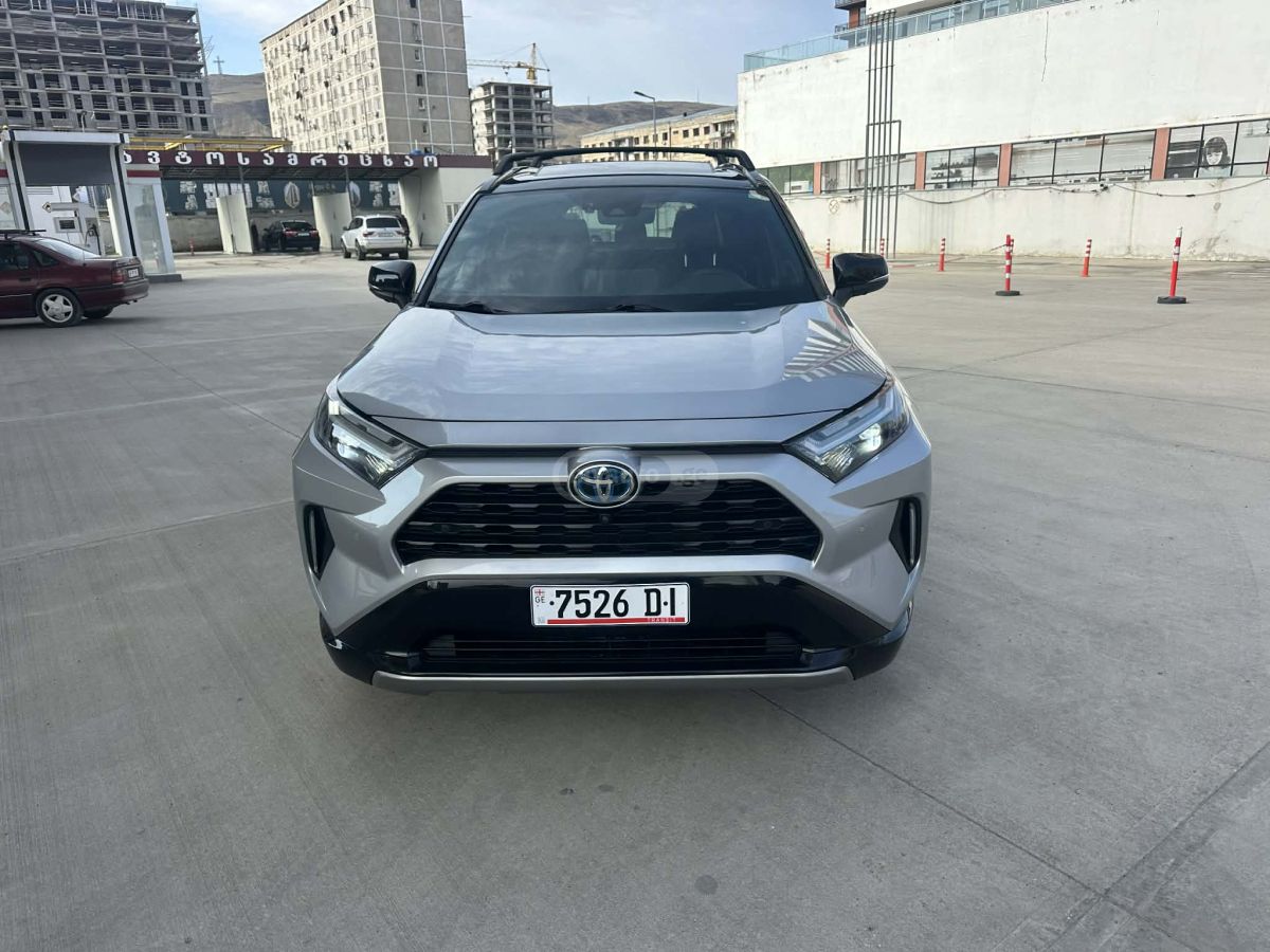 Toyota RAV 4 - фото 2