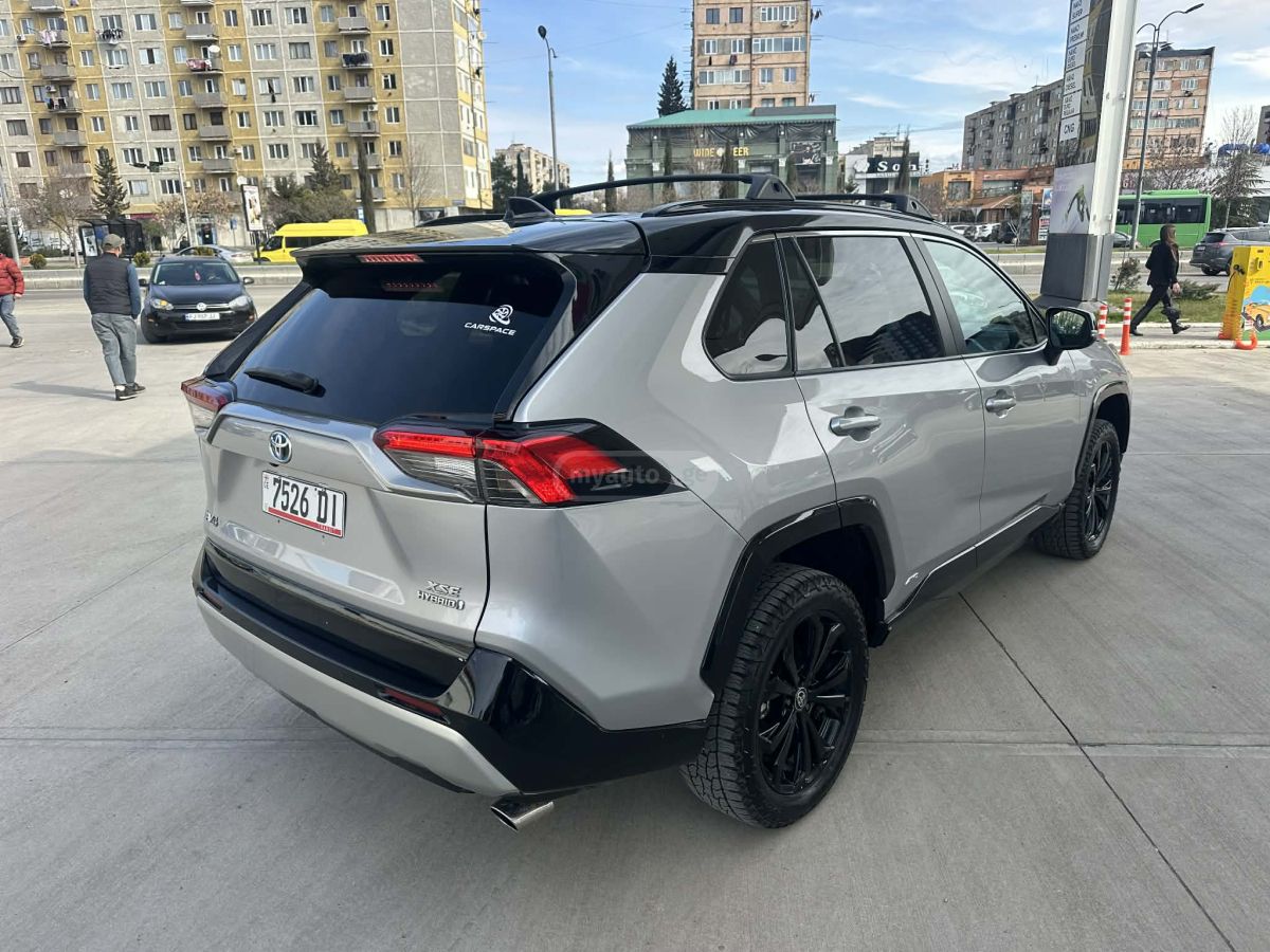 Toyota RAV 4 - фото 5