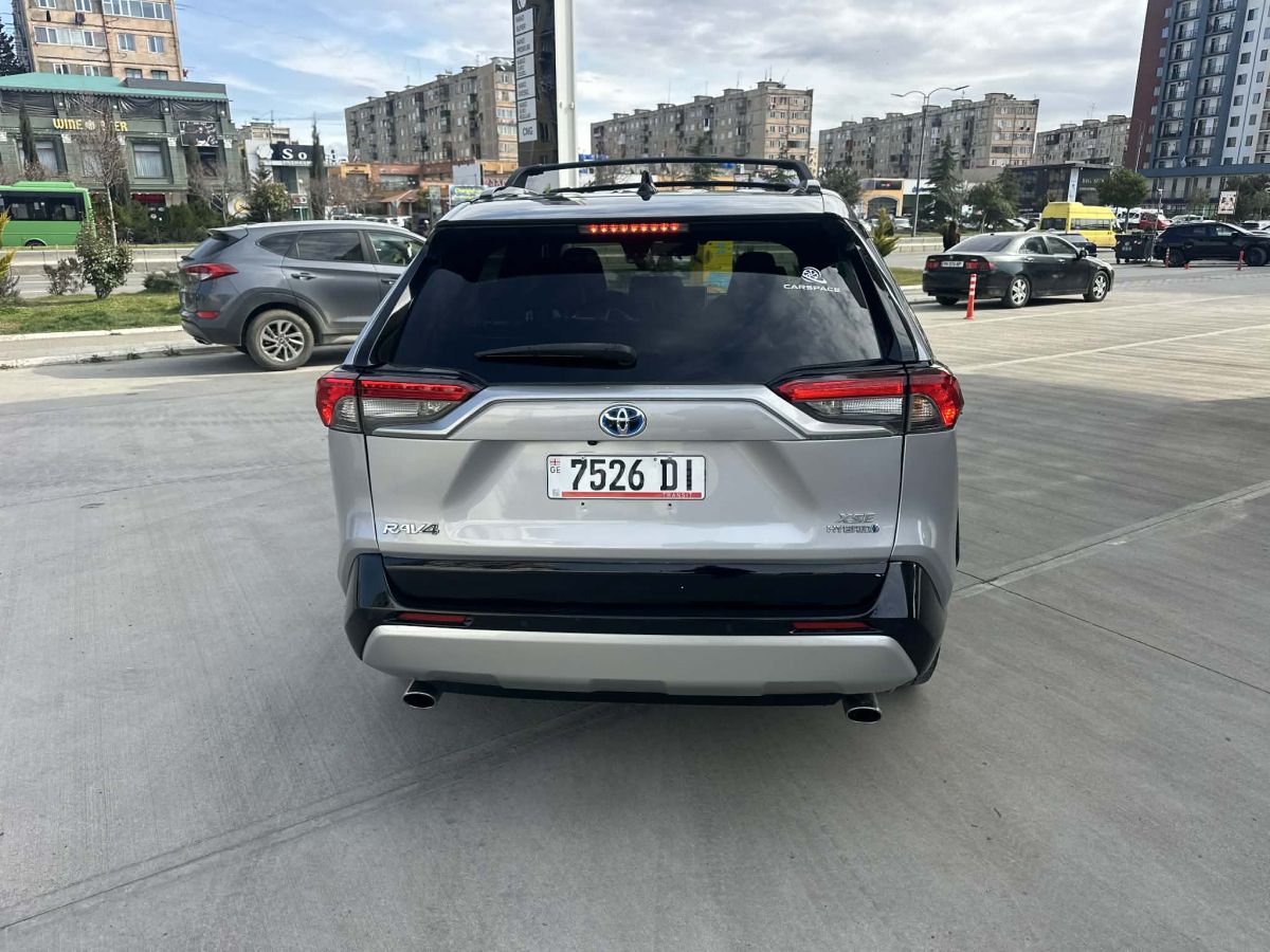 Toyota RAV 4 - фото 6