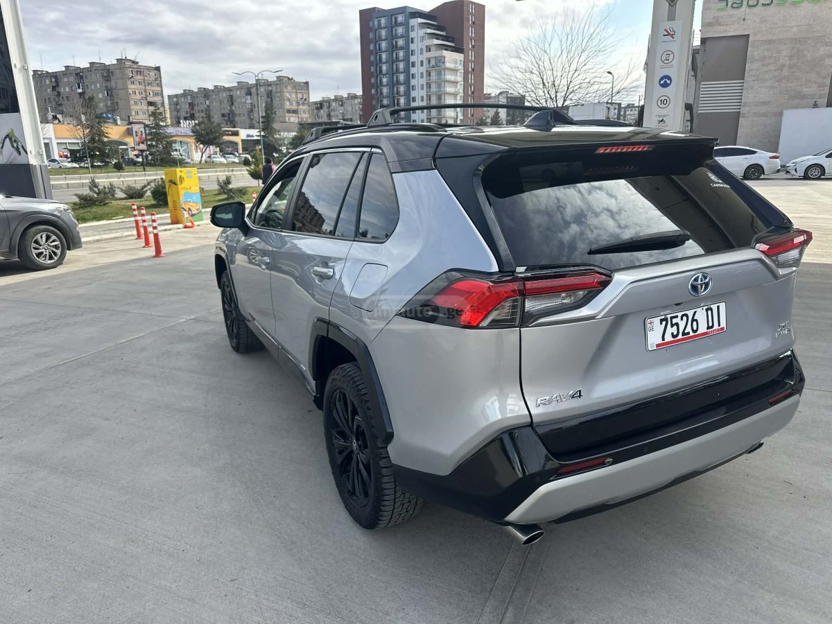 Toyota RAV 4 - фото 7