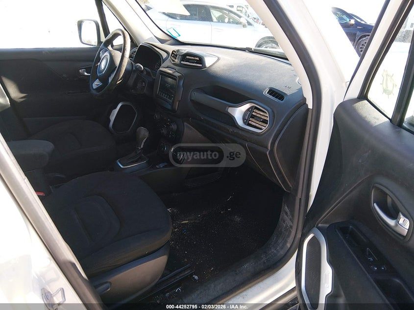 Jeep Renegade - фото 5