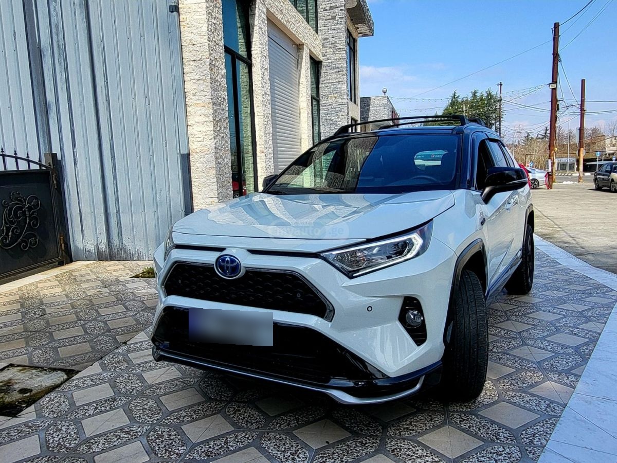 Toyota Rav 4 - фото 1