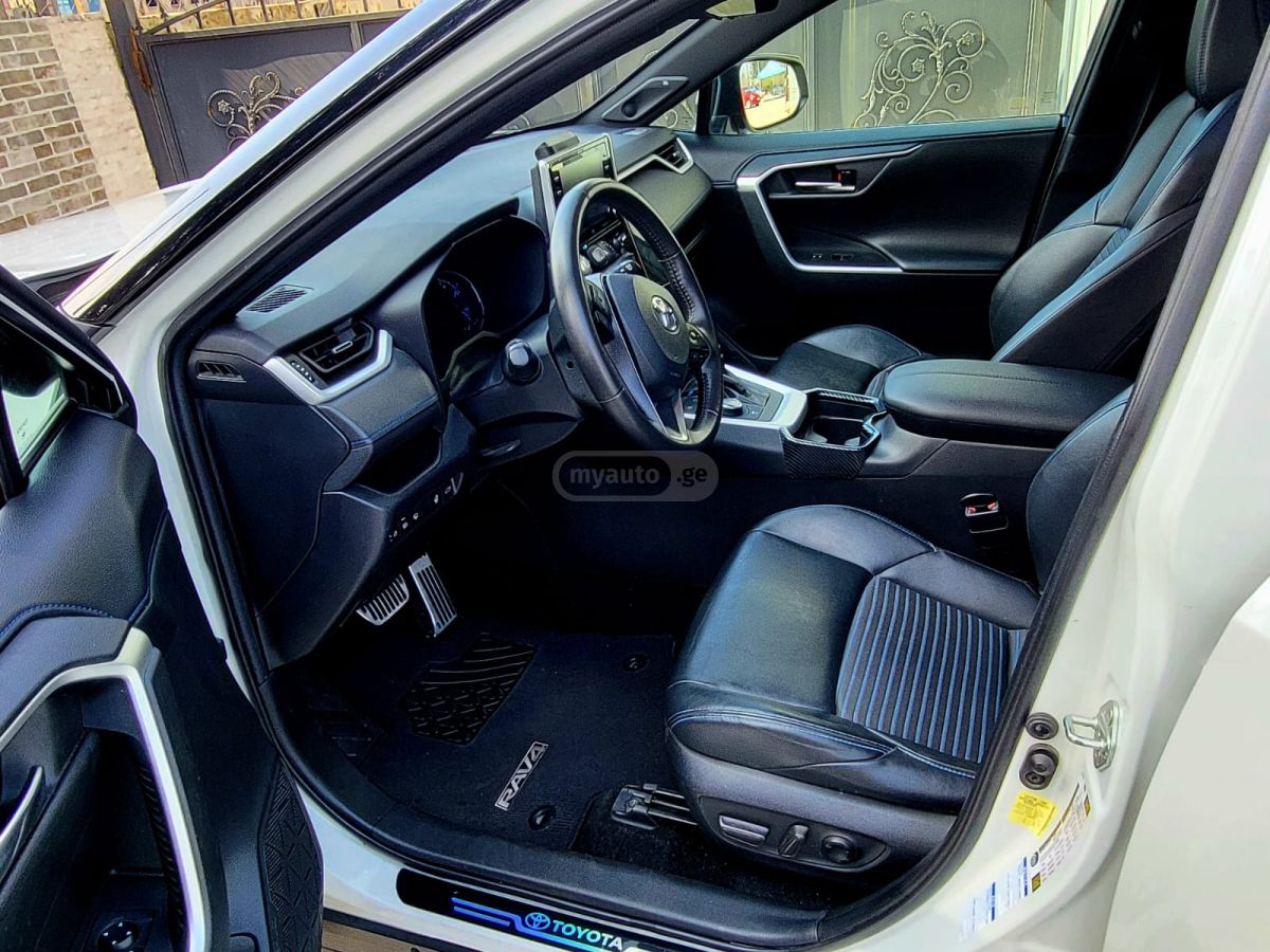 Toyota Rav 4 - фото 14
