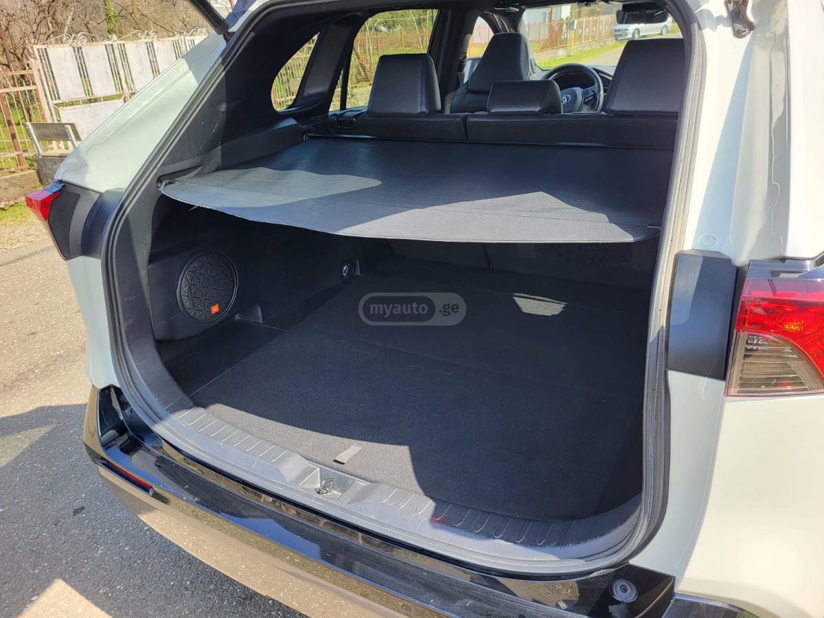 Toyota Rav 4 - фото 7