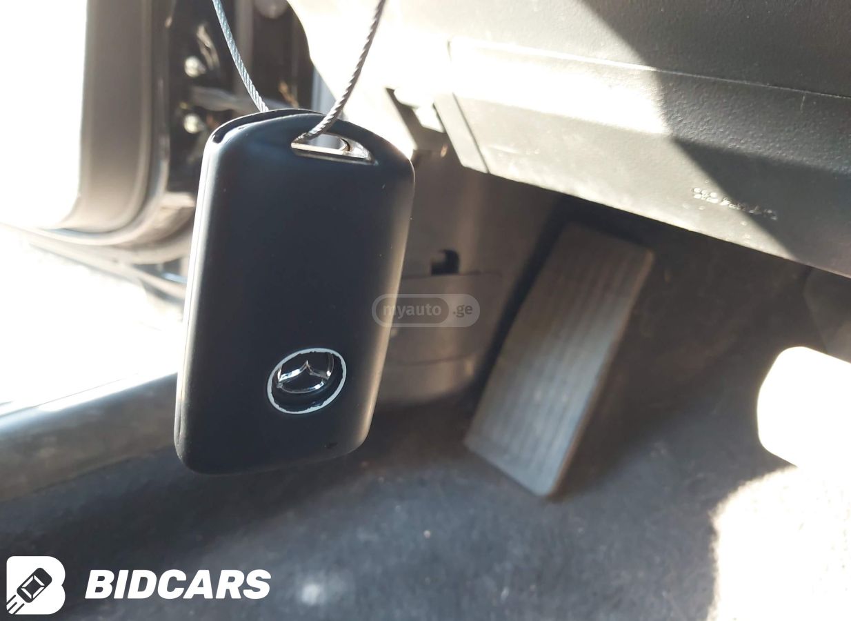 Mazda 2.5 S Preferred Plus — миниатюра 7