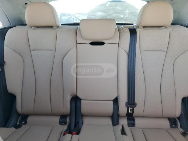 Audi Q8 2025 — миниатюра 10