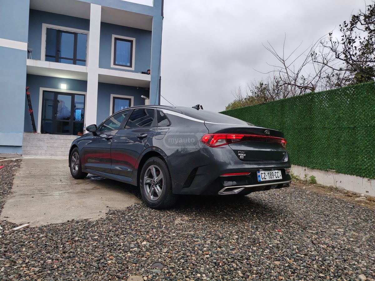 Kia K5 - фото 10