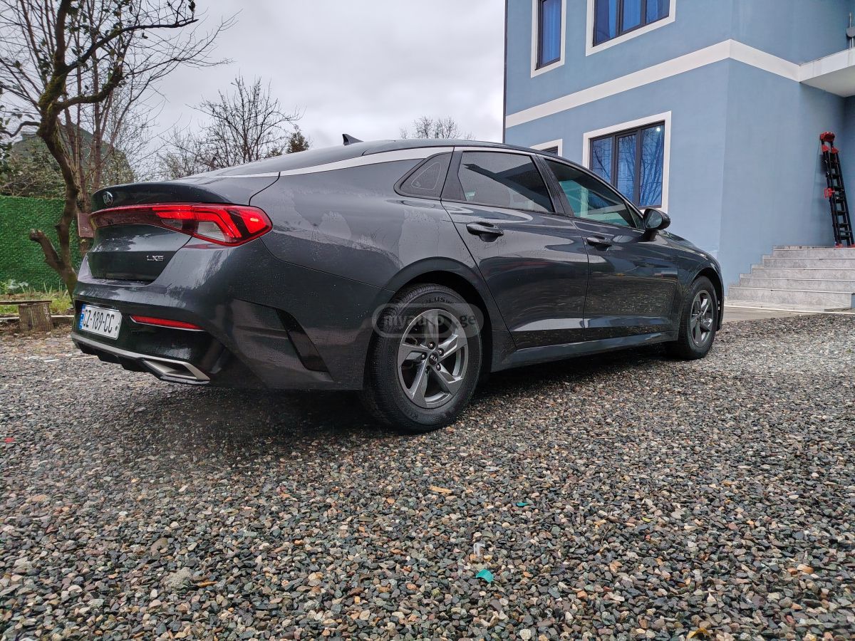 Kia K5 - фото 11