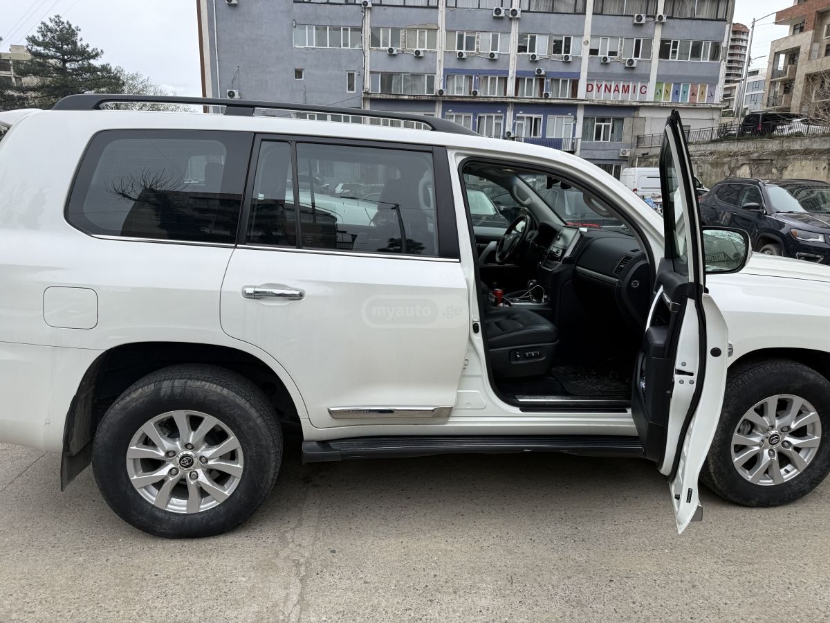 Toyota Land Cruiser - фото 4