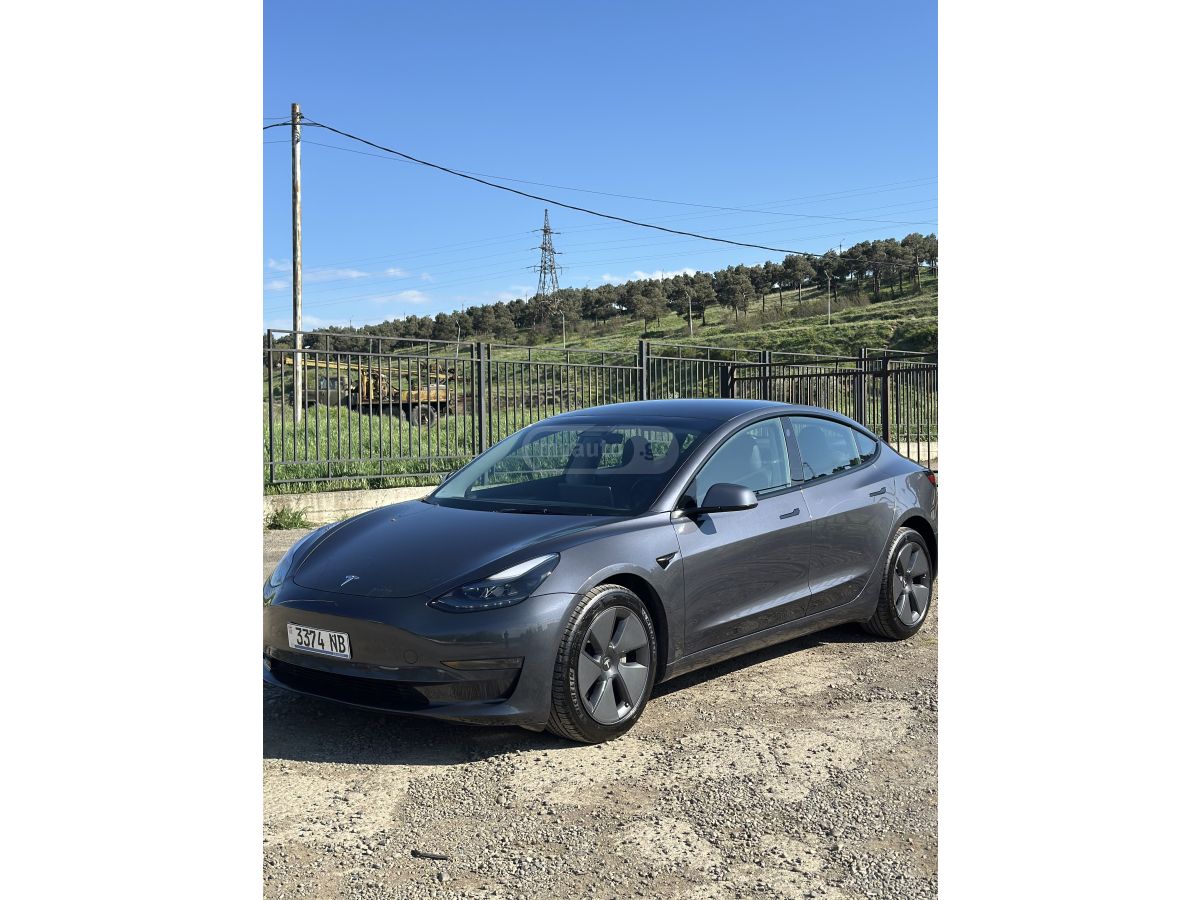 Tesla Model 3 - фото 5