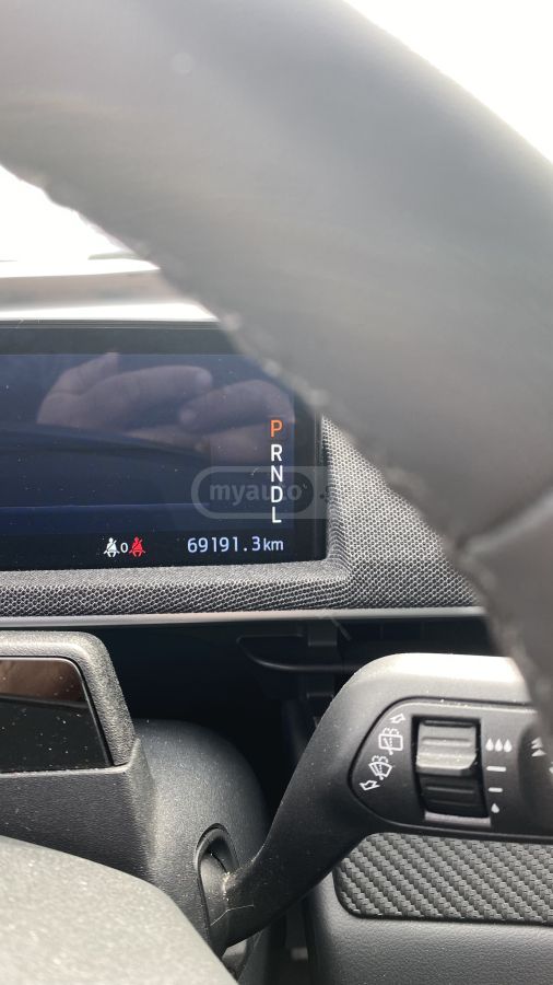 Ford Premium 4dr 4x2 Automatic — миниатюра 15