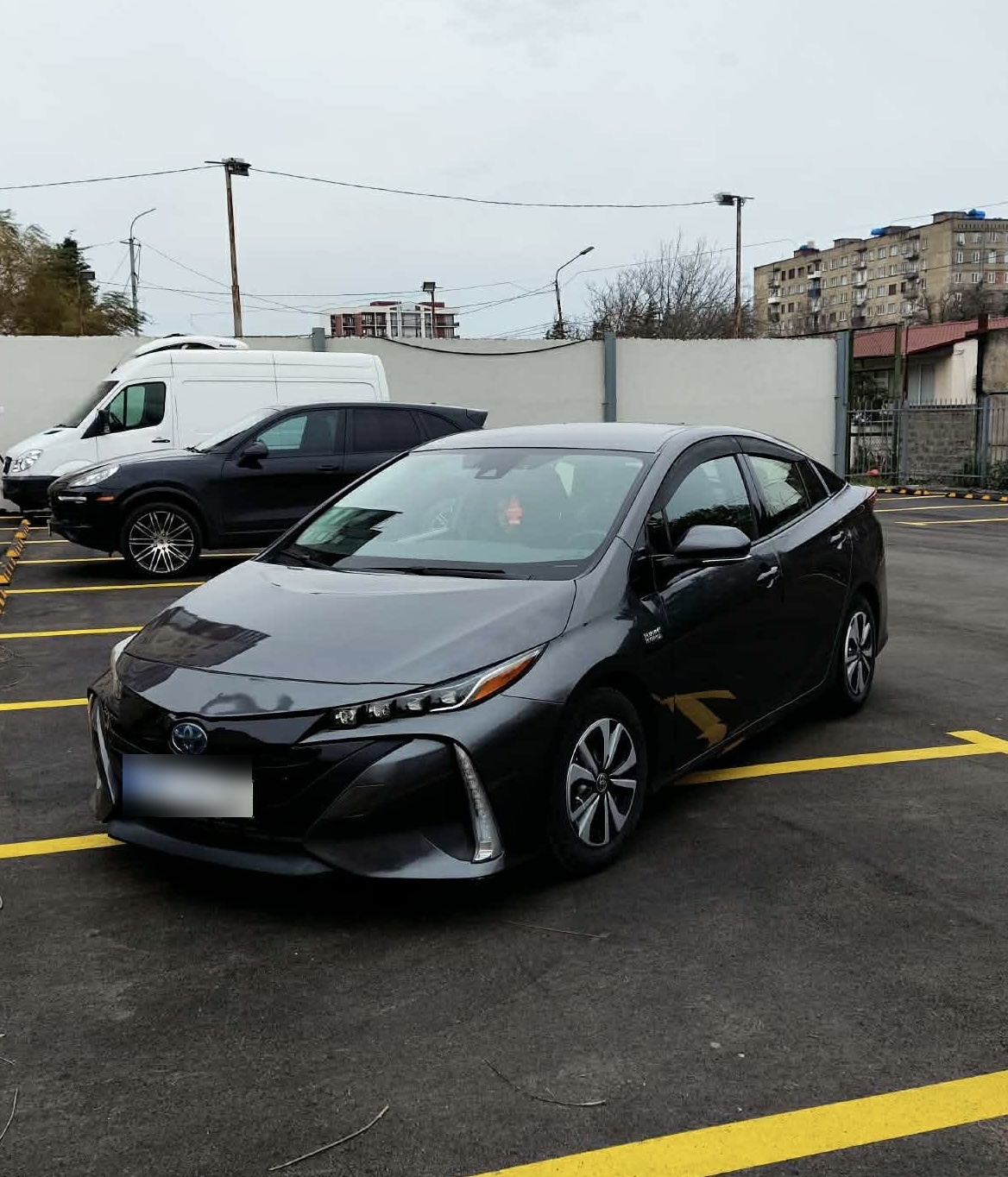 Toyota Prius Prime - фото 1