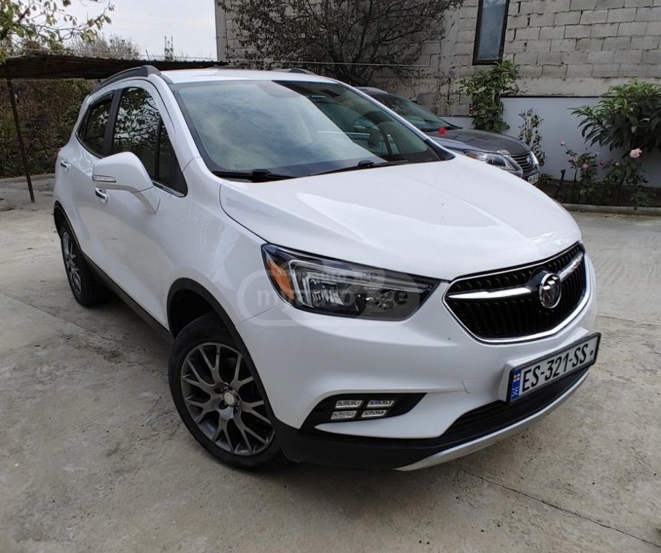 Buick Encore - фото 1