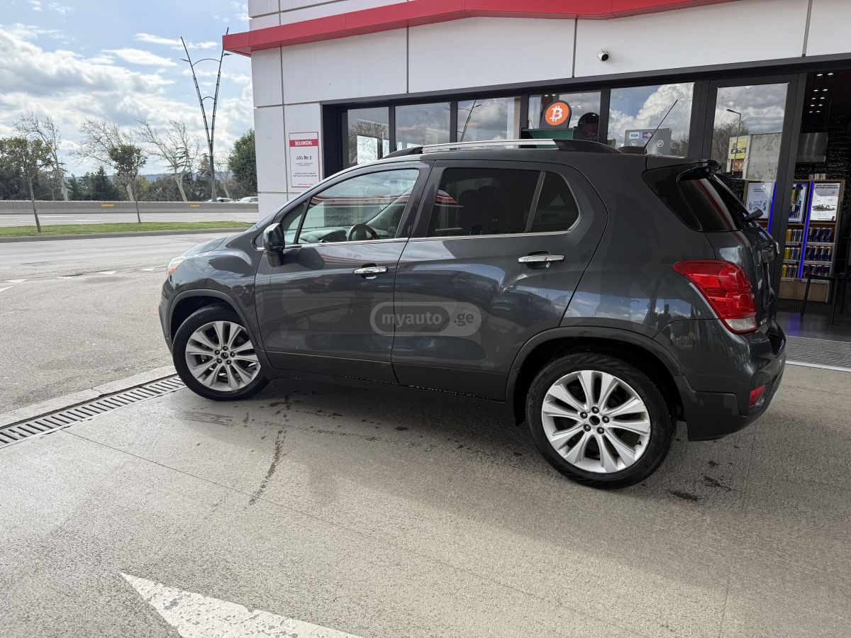 Chevrolet Trax - фото 13