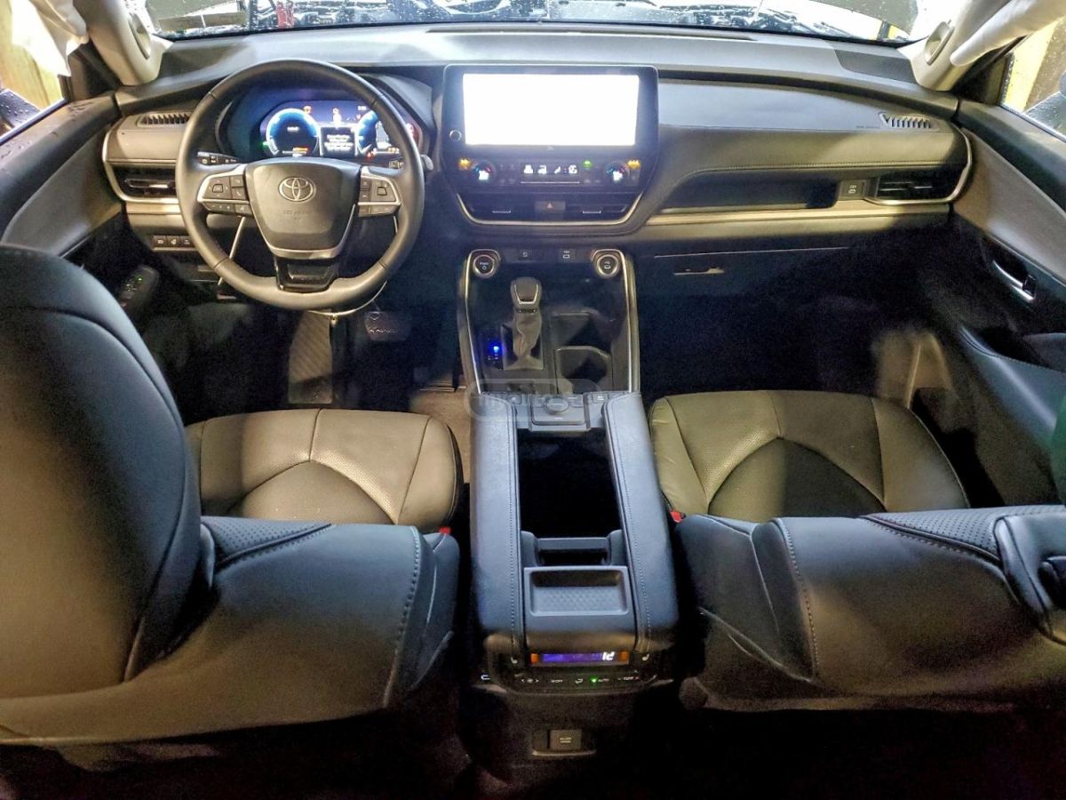 Toyota LIMITED — миниатюра 7