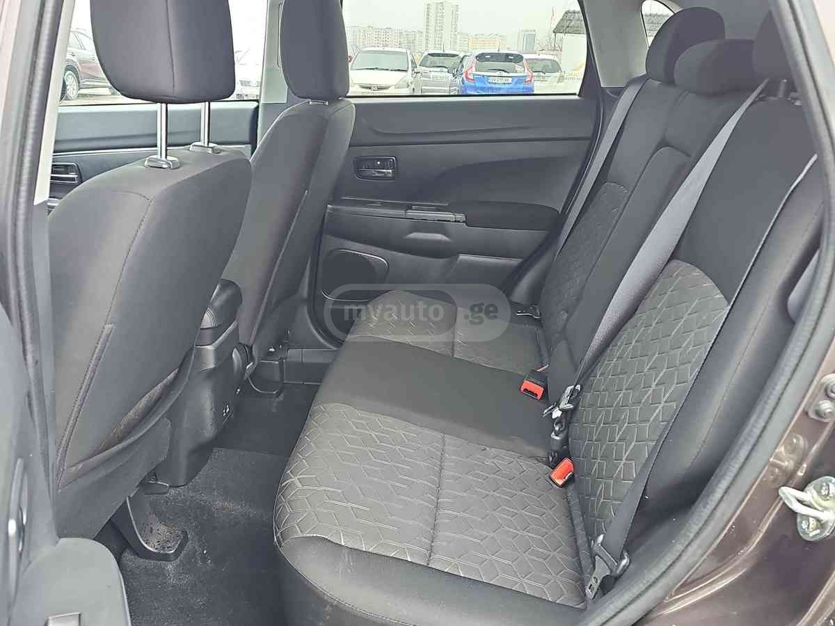 Mitsubishi Mitsubishi Outlander Sport — миниатюра 7