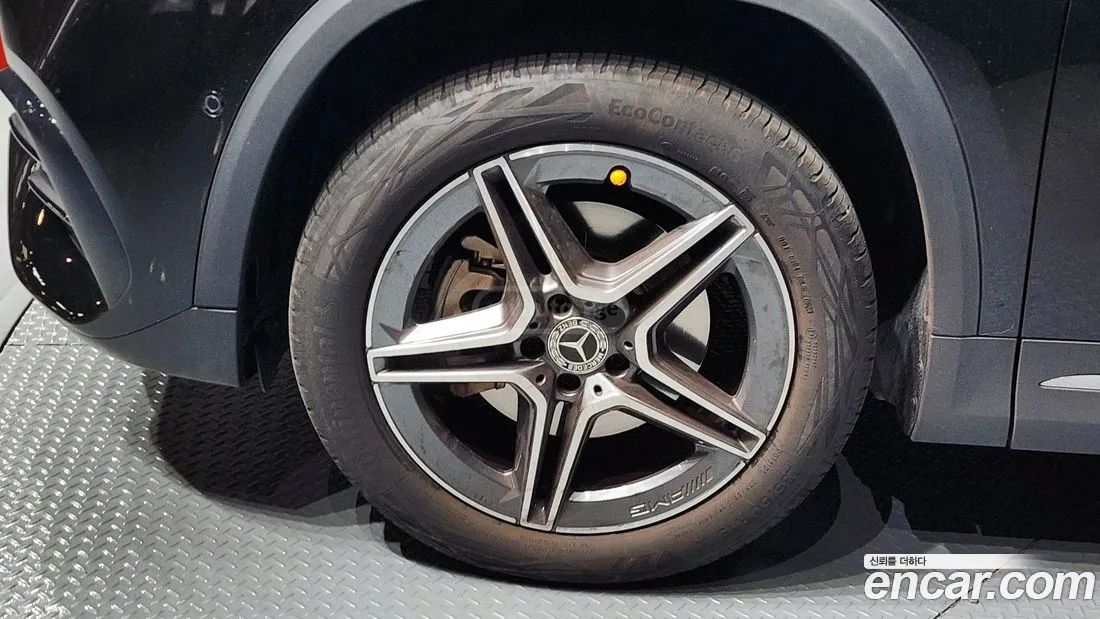 Mercedes-Benz GLA 45 AMG 2022 — миниатюра 5