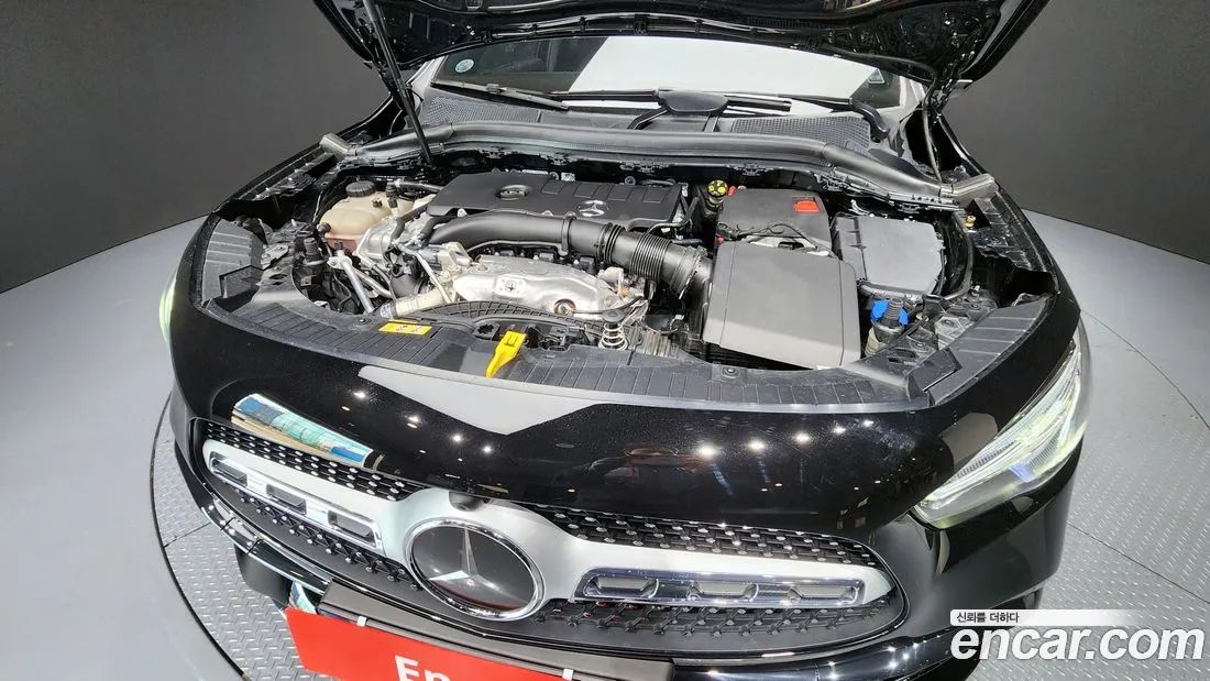 Mercedes-Benz GLA 45 AMG 2022 — миниатюра 6