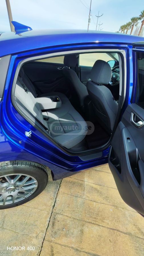 Hyundai Blue 4dr Hatchback Automatic — миниатюра 11