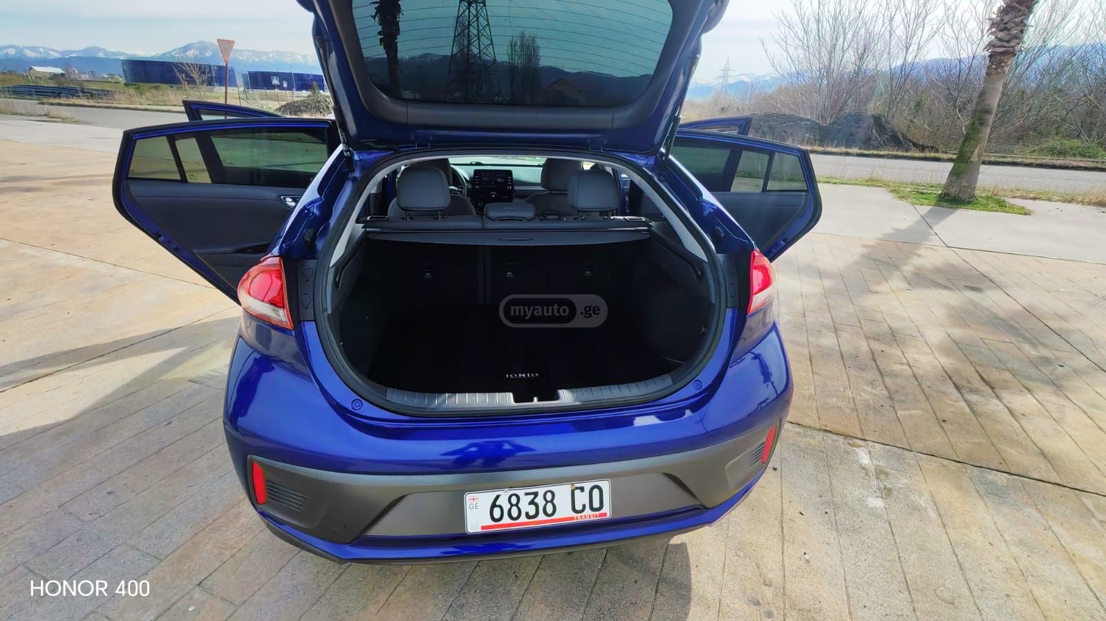 Hyundai Blue 4dr Hatchback Automatic — миниатюра 13