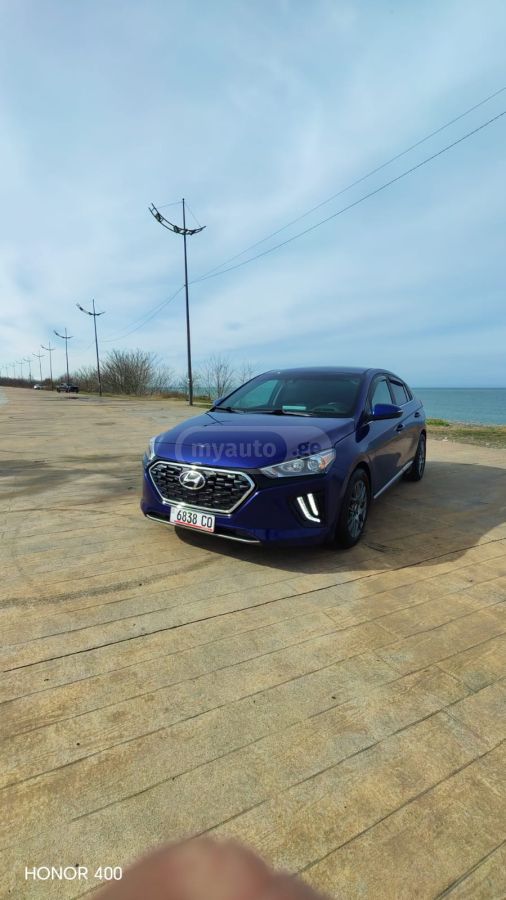 Hyundai Blue 4dr Hatchback Automatic — миниатюра 2
