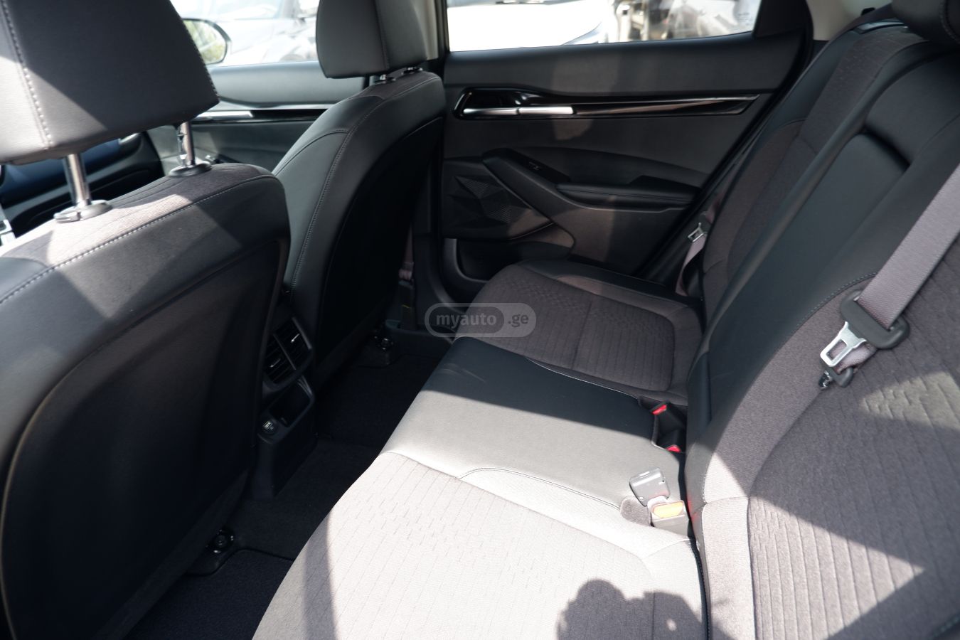 Kia Seltos 2022 — миниатюра 8