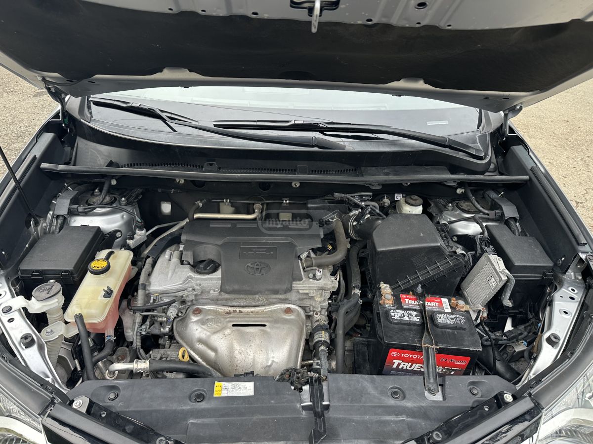 Toyota RAV 4 - фото 12