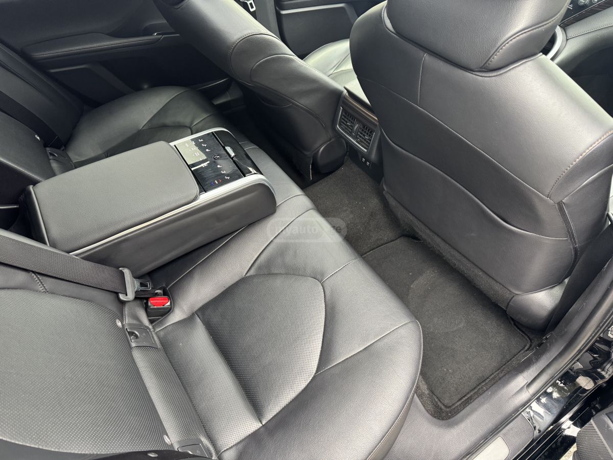 Toyota Camry - фото 6