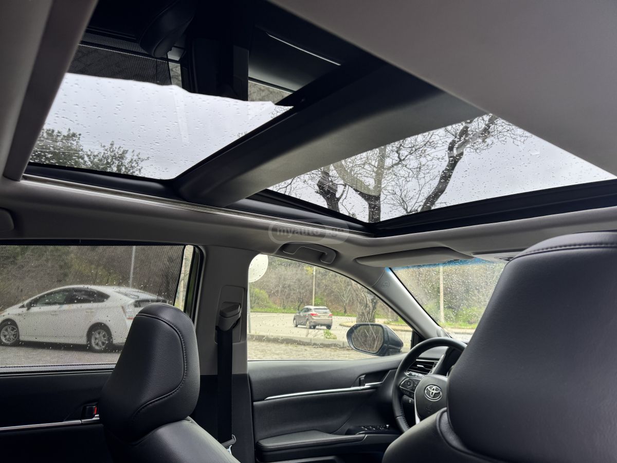 Toyota Camry - фото 9