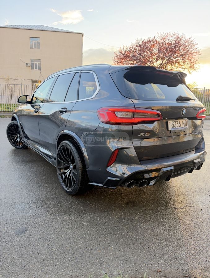 BMW X5 - фото 4