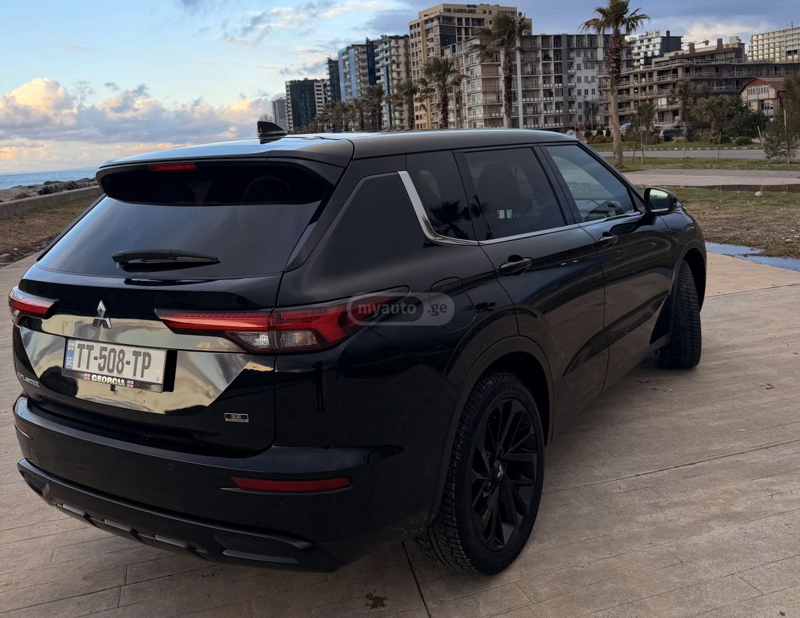 Mitsubishi SE Black Edition — миниатюра 8