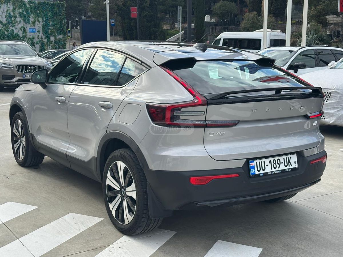 Volvo EC40 - фото 7